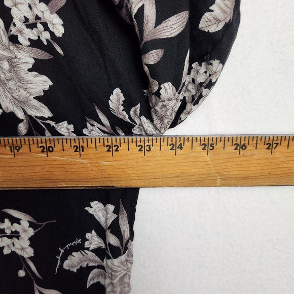 Spiritual Gangster Maya Women’s Size OS Black Floral Tie Front Kimono Duster - Picture 7 of 8